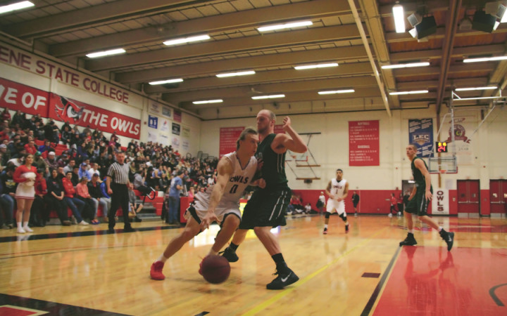 Luke Stergiou / SENIOR PHOTOGRAPHER