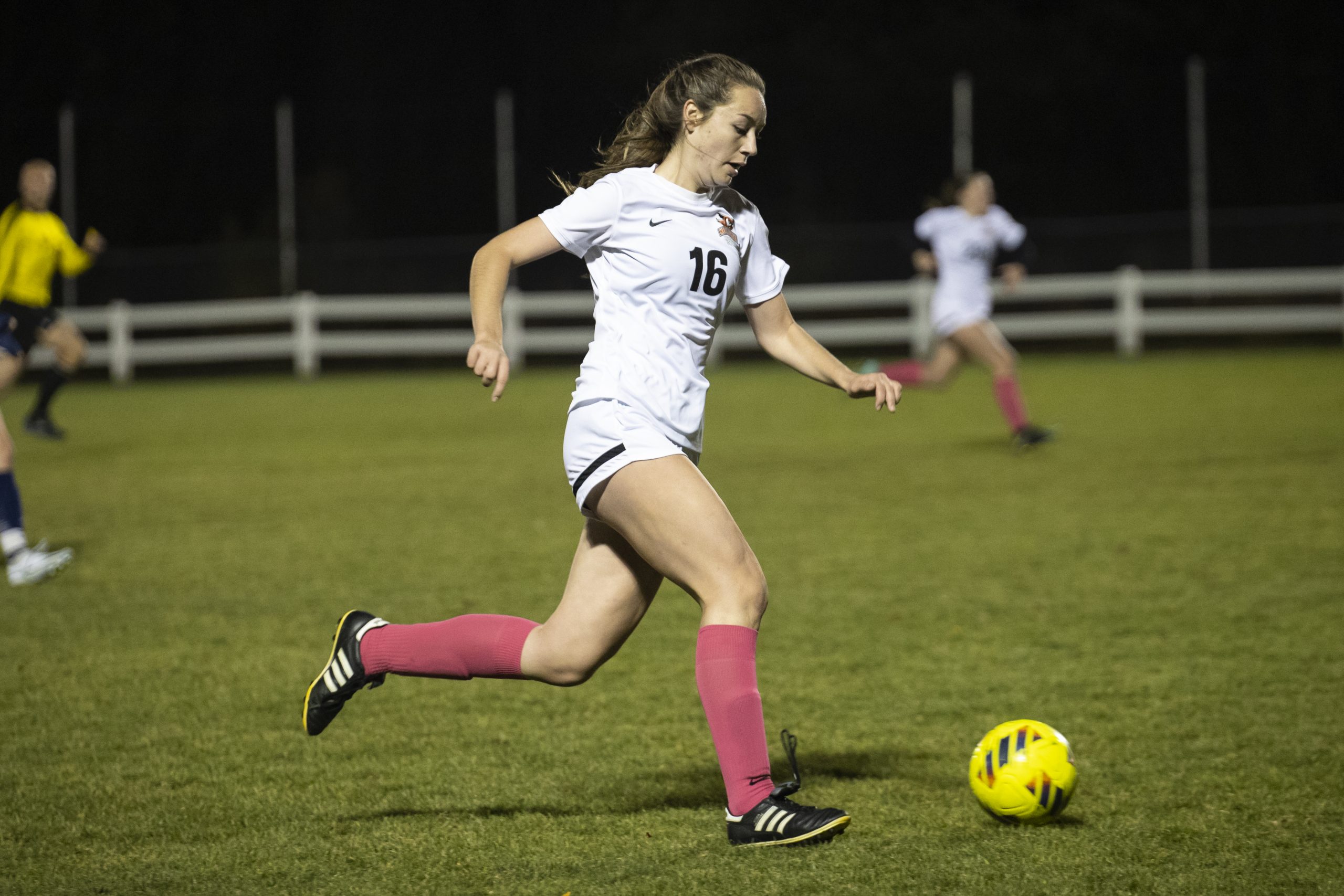 Women’s soccer prevails over NEC – The Equinox